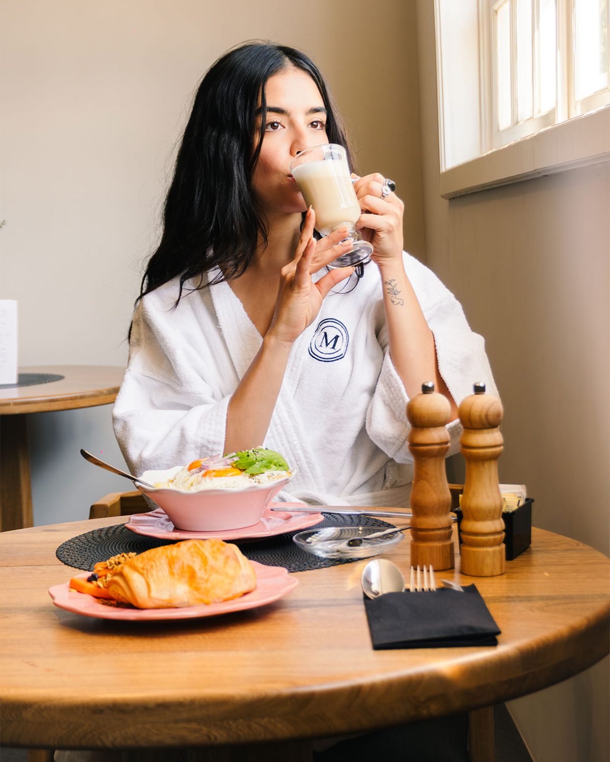 capuchino-desayuno-hotel-the-mark-bosque-de-las-lomas